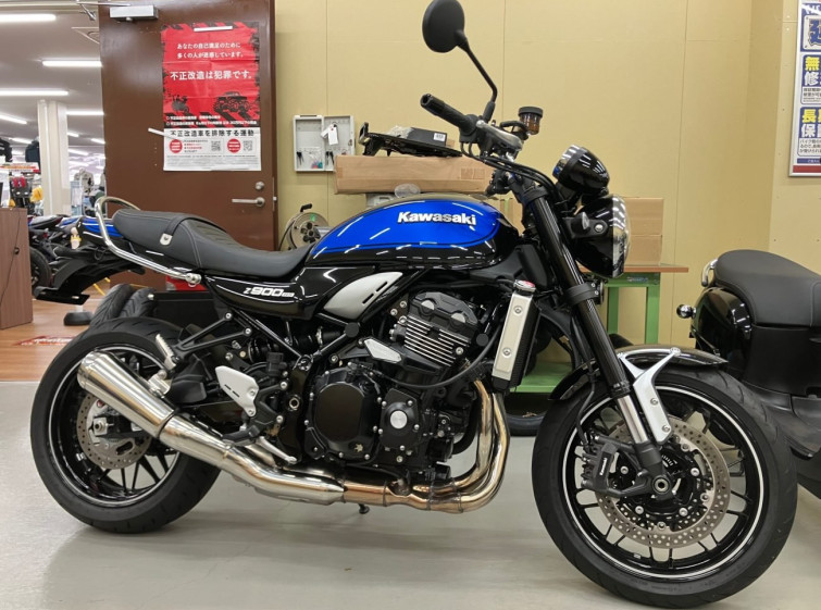 Мотоцикл Kawasaki Z900RS с пробегом 1949 km