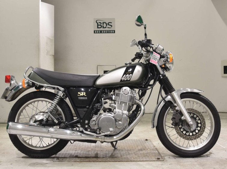 Мотоцикл Yamaha SR400 с пробегом 11755 km