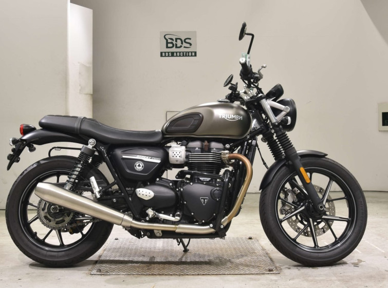 Мотоцикл Triumph STREET TWIN з пробігом 19664 km