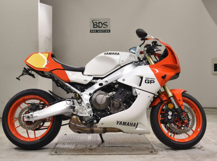 Мотоцикл Yamaha XSR900 GP з пробігом 2053 km