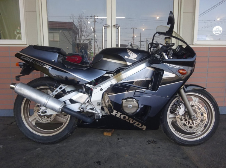 Мотоцикл Honda CBR400RR з пробігом 38778 km