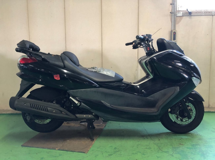 Мотоцикл Yamaha MAJESTY 250 с пробегом 56467 km