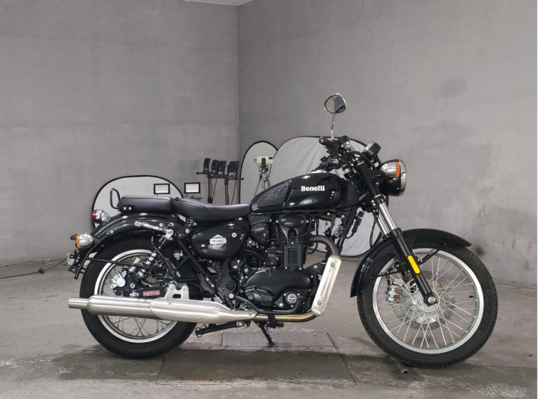 Мотоцикл Benelli IMPERIALE 400 з пробігом 1704 km