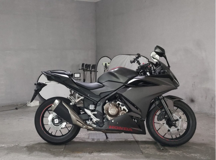 Мотоцикл Honda CBR400R с пробегом 9754 km