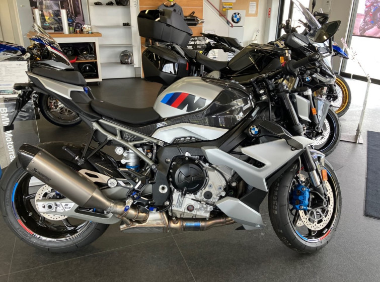 Мотоцикл BMW M1000R с пробегом 100 km