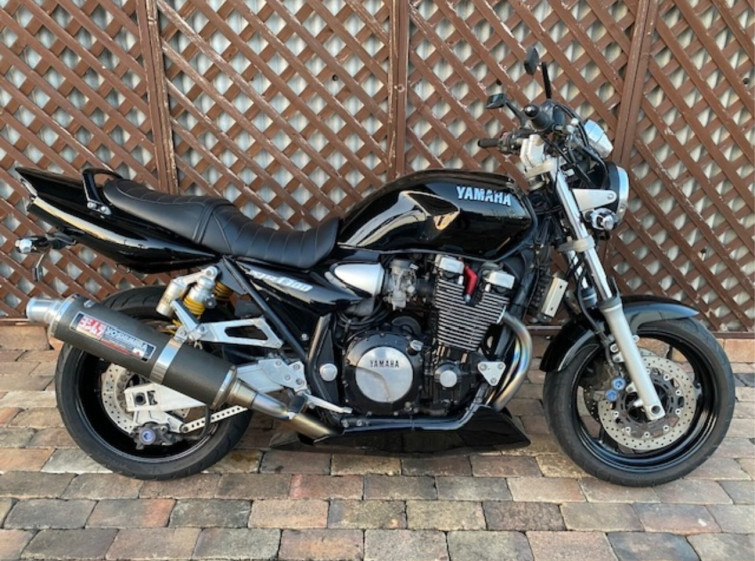 Мотоцикл Yamaha XJR1300 с пробегом 65273 km