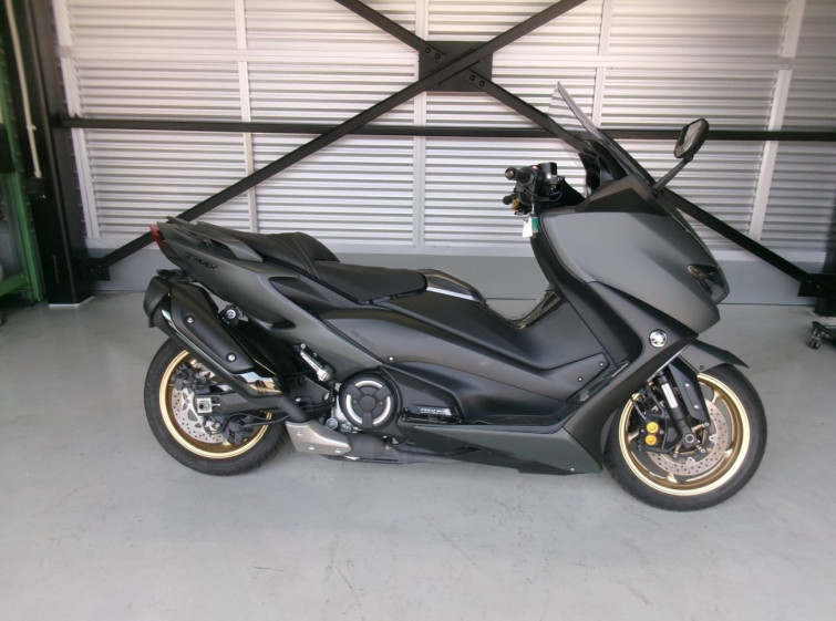 Мотоцикл Yamaha T-MAX500 с пробегом 17859 km