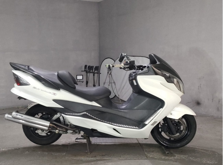 Мотоцикл Suzuki SKYWAVE 250S з пробігом 14077 km