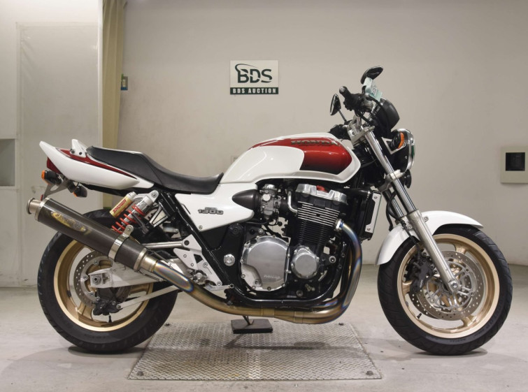 Мотоцикл Honda CB1300SF з пробігом 3398 km