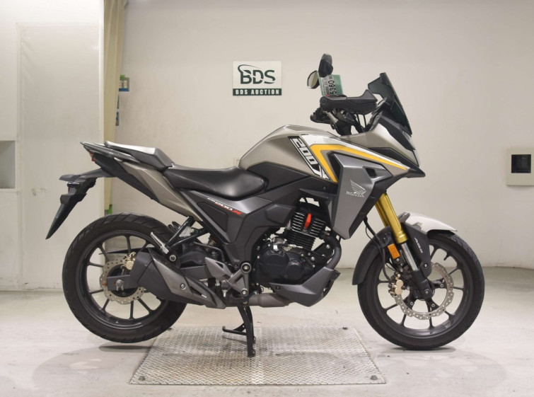 Мотоцикл Honda CB200XA с пробегом 9411 km