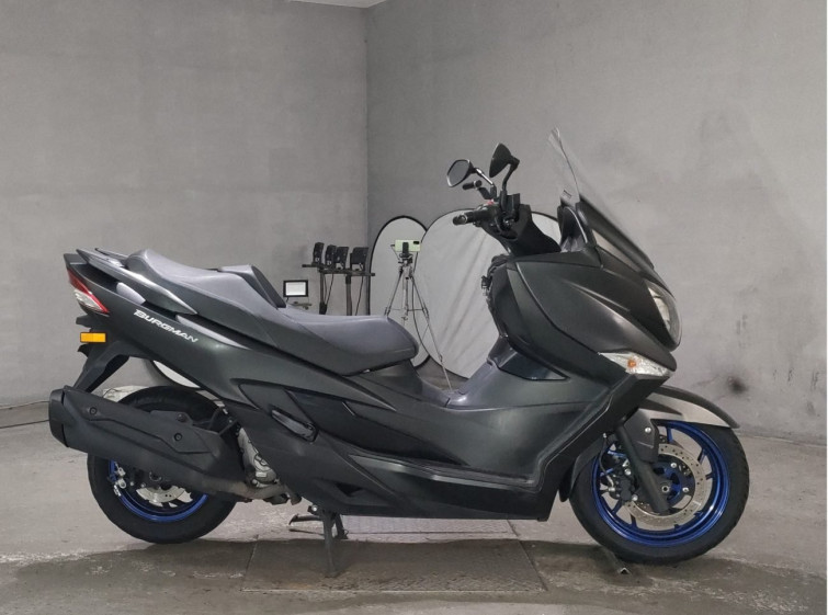 Мотоцикл Suzuki BURGMAN400 з пробігом 49391 km