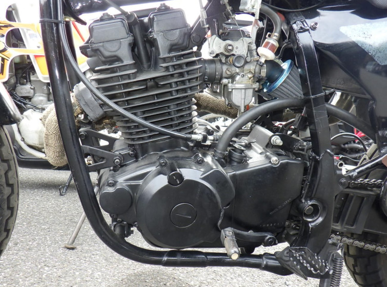 Мотоцикл Yamaha TT250R