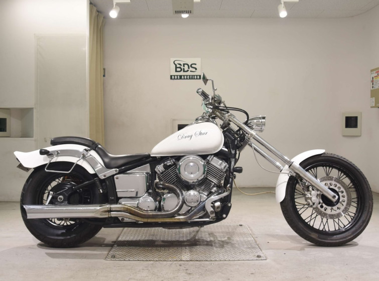 Мотоцикл Yamaha DRAGSTAR XVS400 с пробегом 26350 km