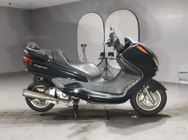 Мотоцикл Yamaha MAJESTY 250C