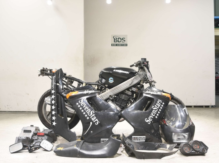 Мотоцикл Kawasaki ZZ-R250