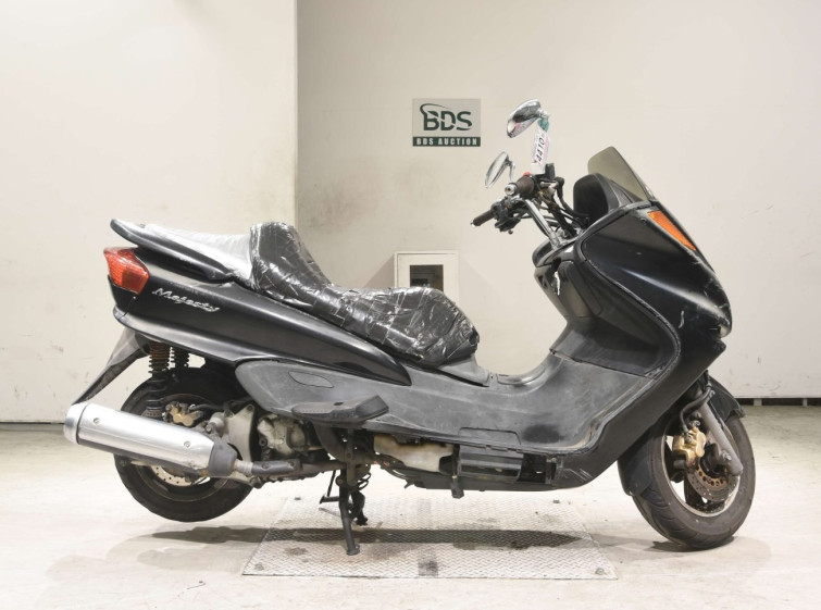 Мотоцикл Yamaha MAJESTY 250C
