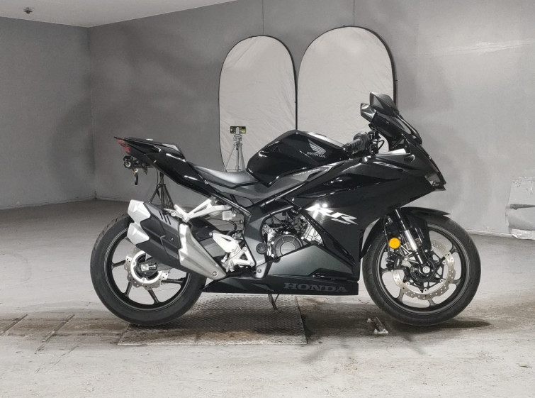 Мотоцикл Honda CBR250RR з пробігом 6947 km