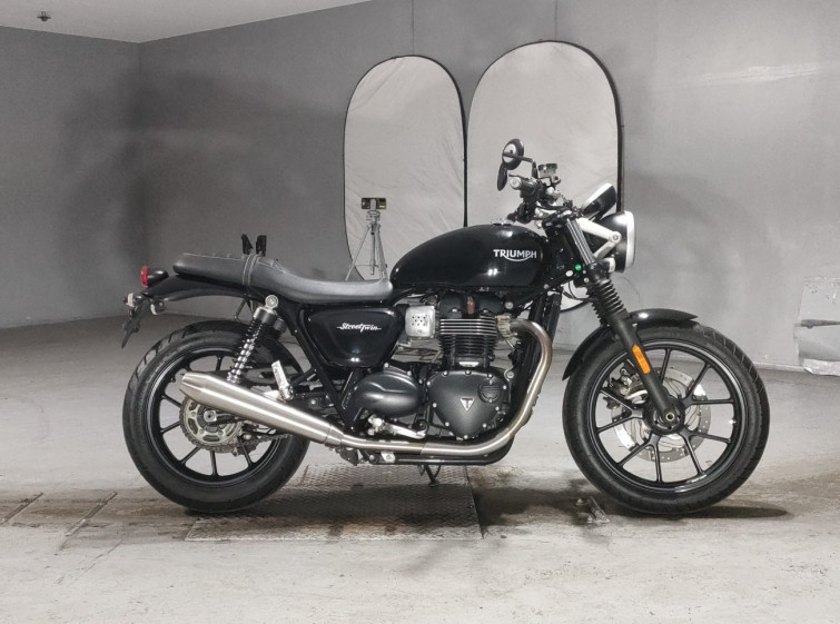 Мотоцикл Triumph STREET TWIN 900 с пробегом 37862 km
