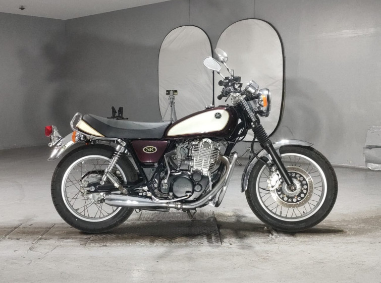 Мотоцикл Yamaha SR400 с пробегом 29296 km