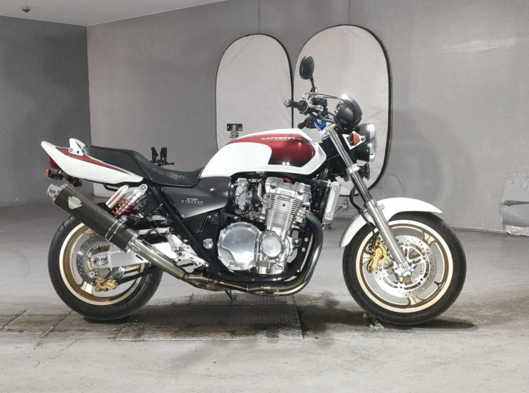 Мотоцикл Honda CB1300SF з пробігом 37150 km