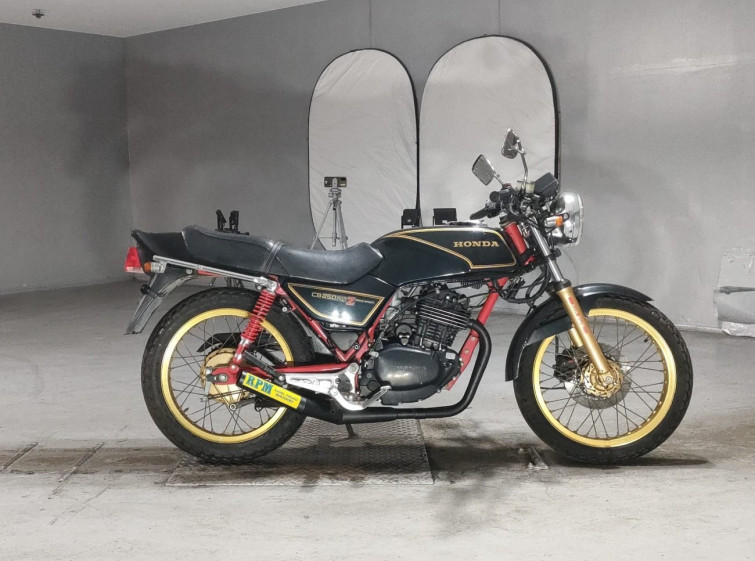 Мотоцикл Honda CB250RS с пробегом 7385 km