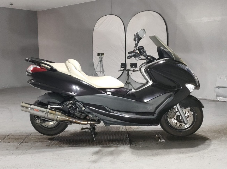 Мотоцикл Yamaha MAJESTY 250 с пробегом 88008 km