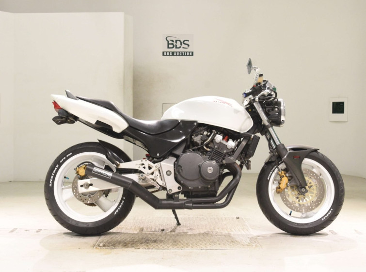 Мотоцикл Honda HORNET CB250F з пробігом 8851 km