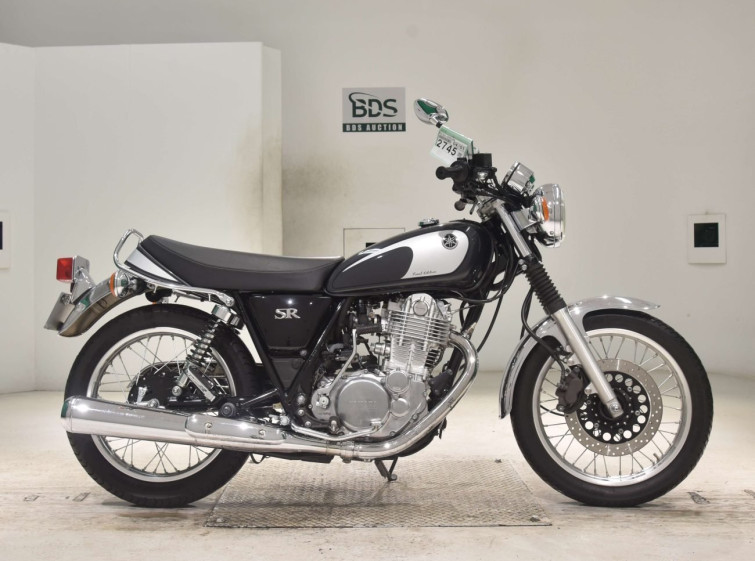 Мотоцикл Yamaha SR400 с пробегом 6664 km