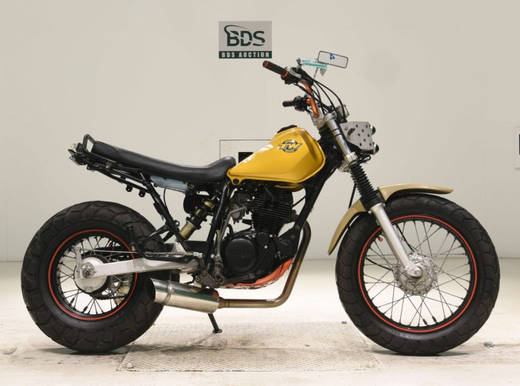 Мотоцикл Yamaha TW200 з пробігом 9167 km