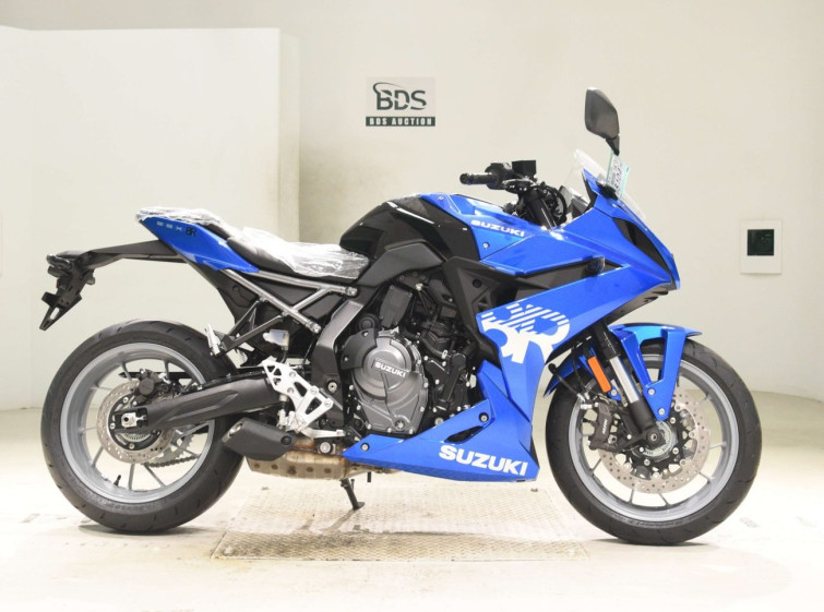 Мотоцикл Suzuki GSX-8R