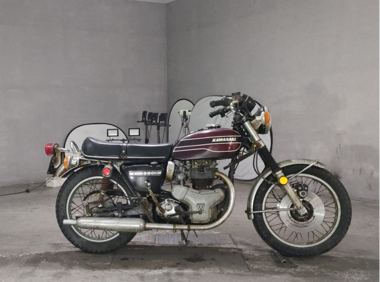 Мотоцикл Kawasaki W3 з пробігом 2173 km
