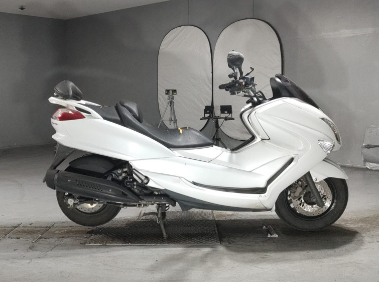 Мотоцикл Yamaha MAJESTY 250 с пробегом 33495 km
