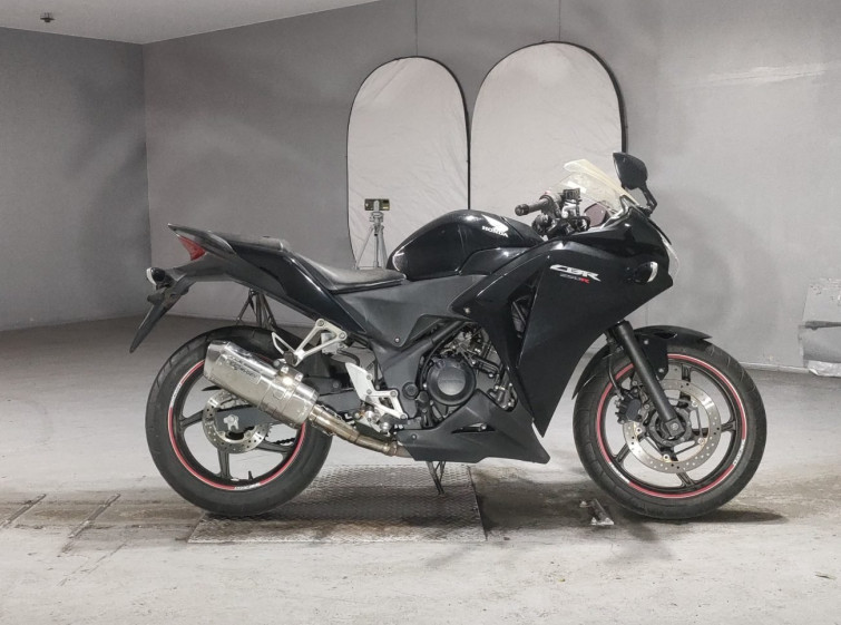 Мотоцикл Honda CBR250R з пробігом 20344 km