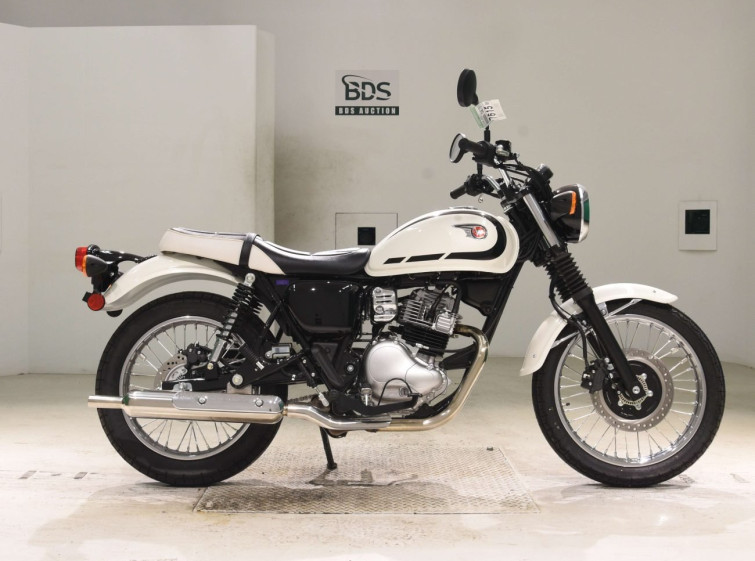 Мотоцикл Kawasaki W230 с пробегом 104 km