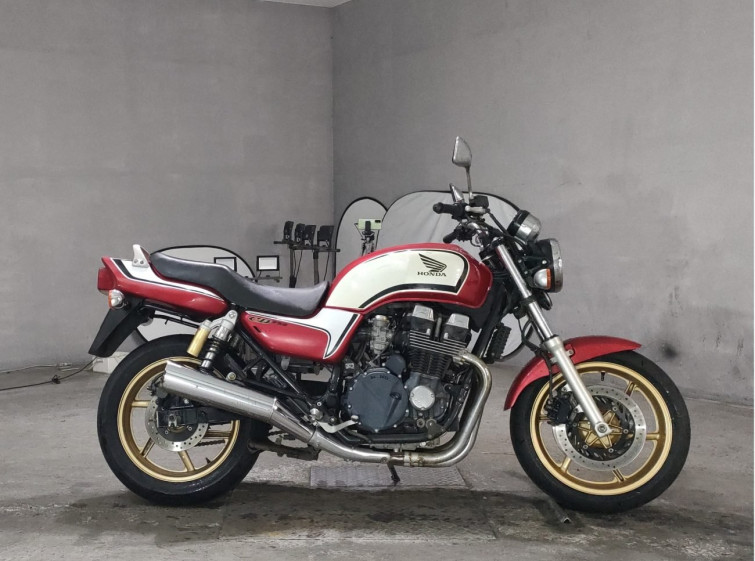Мотоцикл Honda CB750 с пробегом 2502 km