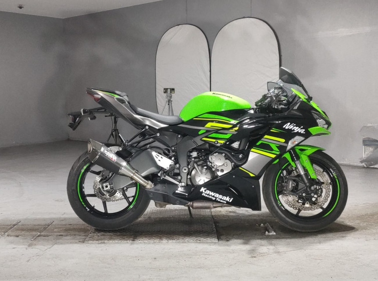 Мотоцикл Kawasaki ZX-6R с пробегом 29318 km