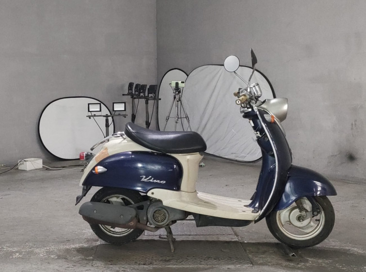 Мотоцикл Yamaha VINO50 с пробегом 7610 km
