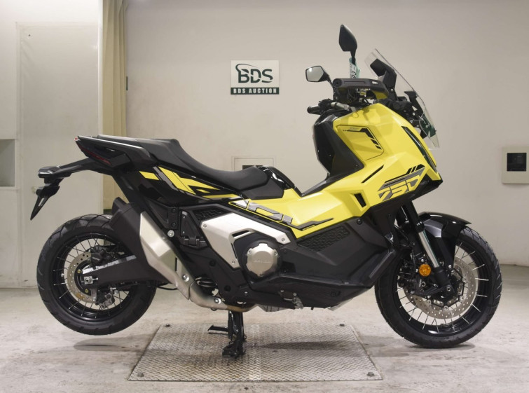 Мотоцикл Honda X-ADV750-2 с пробегом 139 km