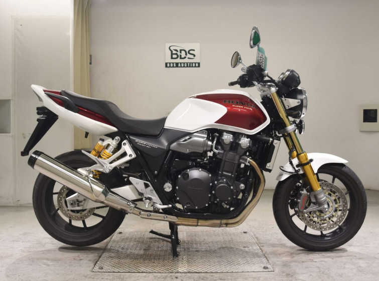 Мотоцикл Honda CB1300SF з пробігом 4068 km