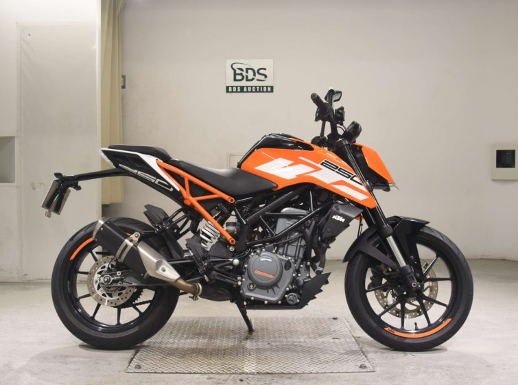 Мотоцикл KTM 250 DUKE з пробігом 9367 km