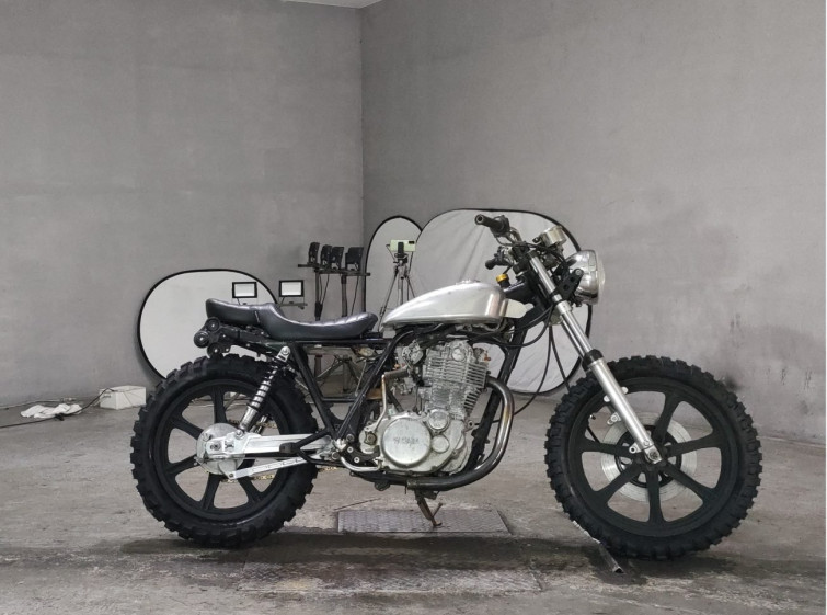 Мотоцикл Yamaha SR400 з пробігом 33714 km