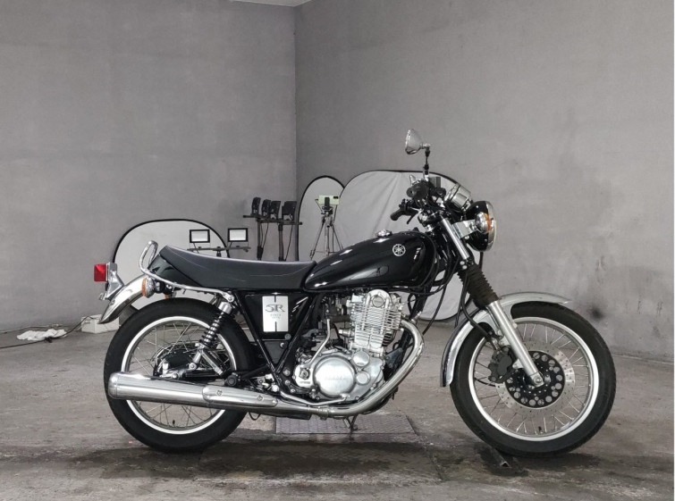 Мотоцикл Yamaha SR400 з пробігом 4484 km