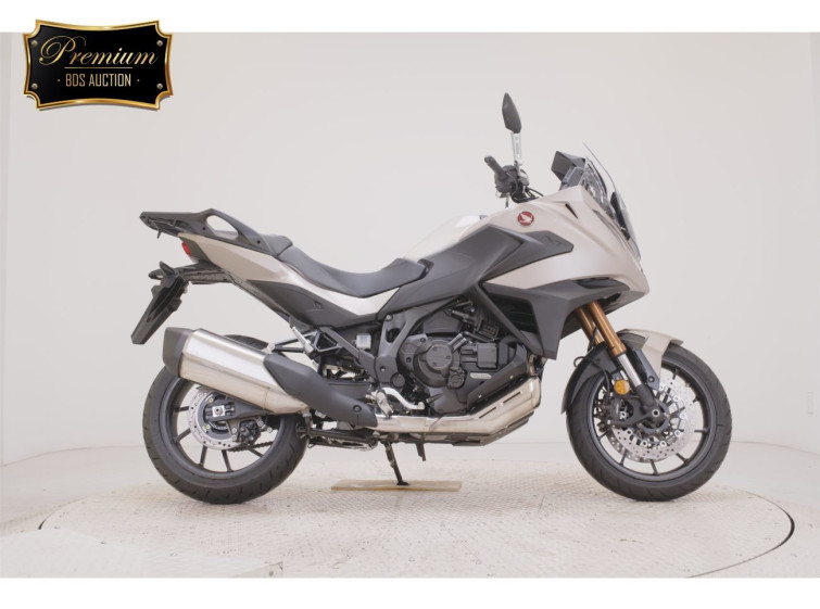 Мотоцикл Honda NT1100 з пробігом 210 km