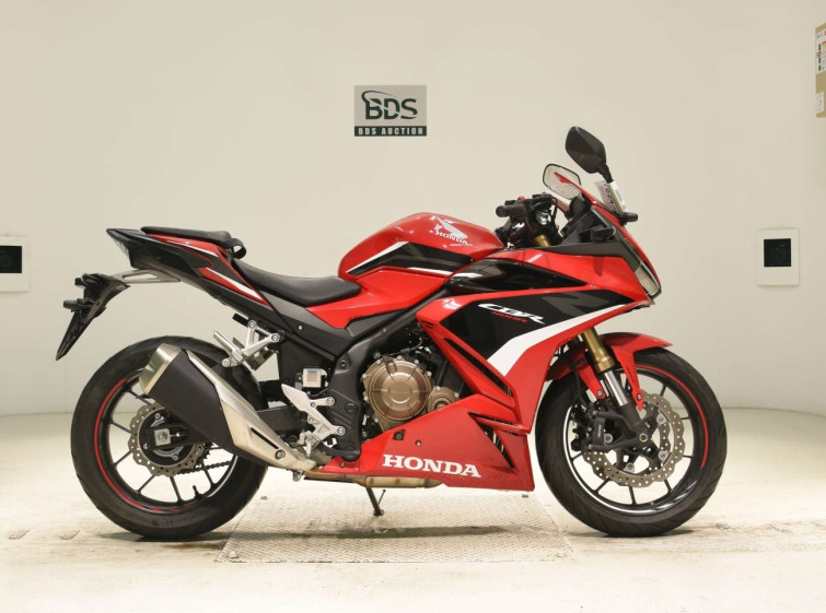 Мотоцикл Honda CBR400R з пробігом 4425 km