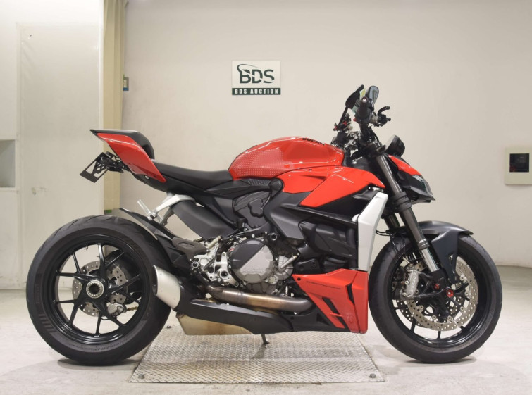 Мотоцикл Ducati STREET FIGHTER V2 с пробегом 3398 km