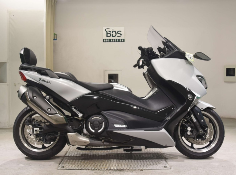 Мотоцикл Yamaha T-MAX530DX с пробегом 2250 km