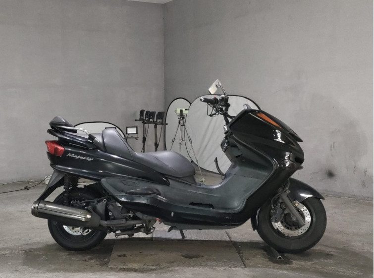 Мотоцикл Yamaha MAJESTY 250