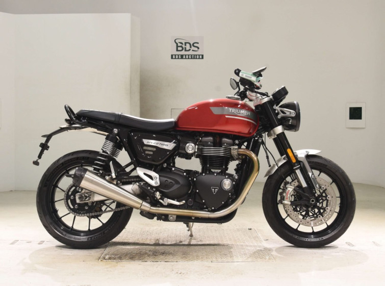 Мотоцикл Triumph SPEED TWIN з пробігом 23324 km