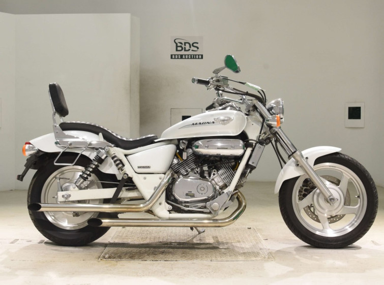 Мотоцикл Honda MAGNA250 з пробігом 7097 km