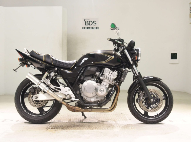 Мотоцикл Honda CB400SFV с пробегом 25620 km